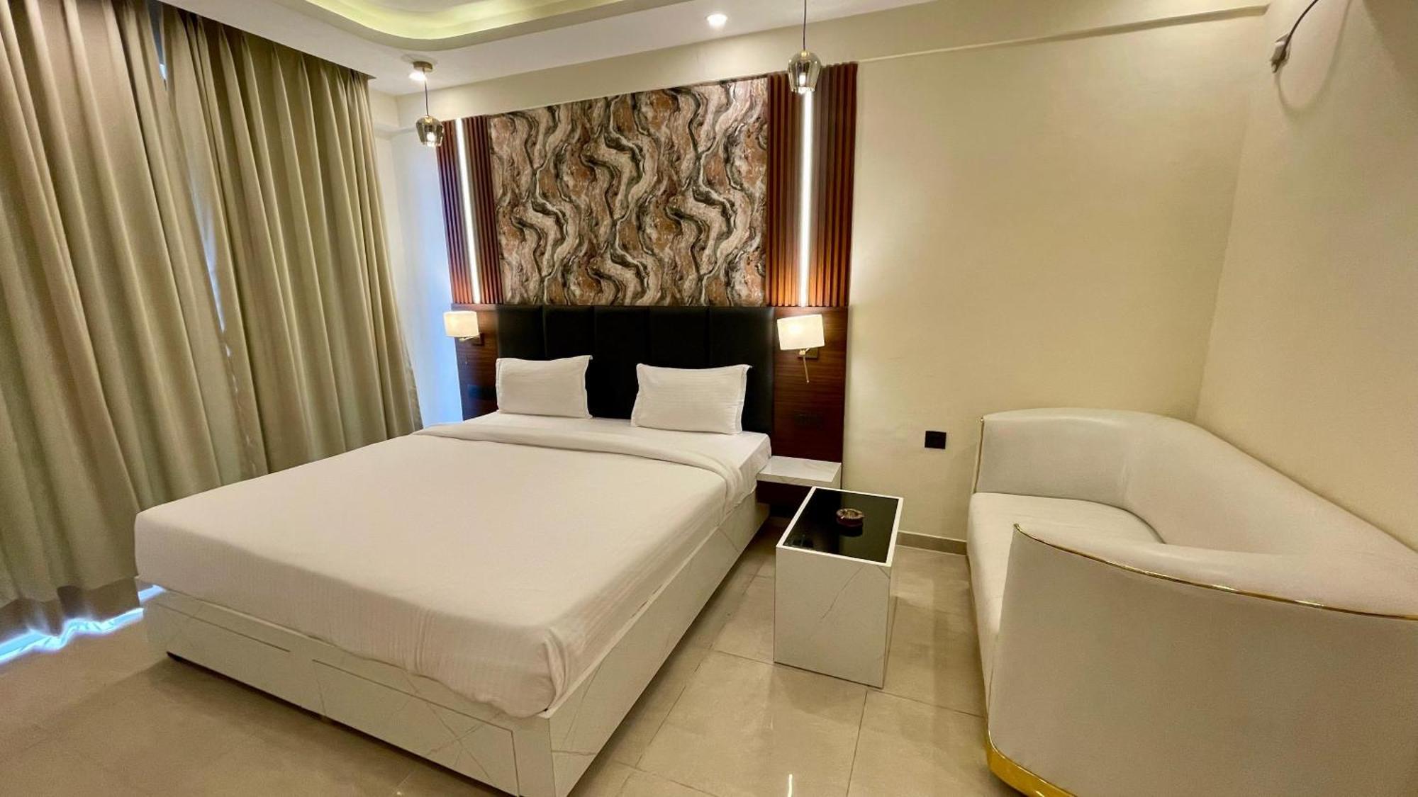 Hotel Maple Tree - Near Ekana Cricket Stadium - Lucknow Exteriör bild