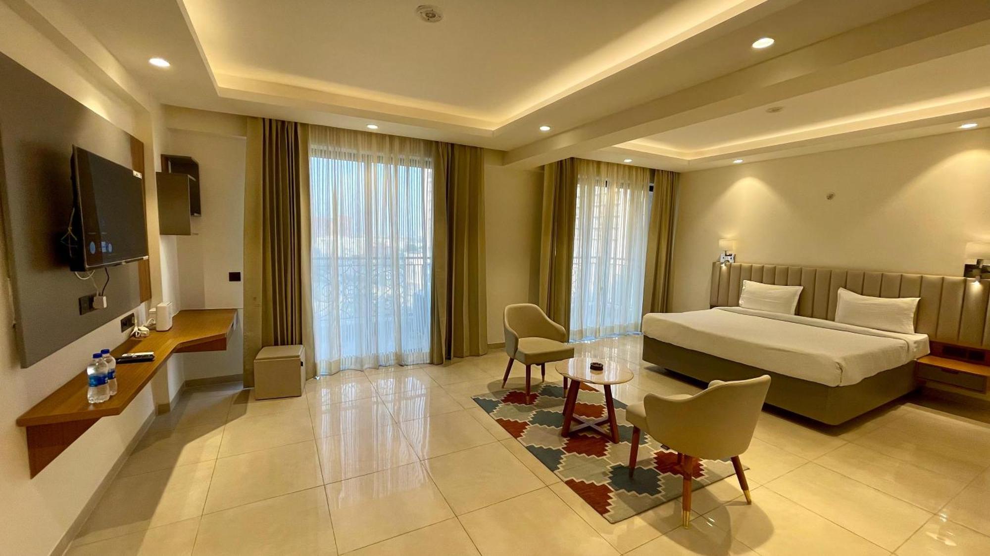 Hotel Maple Tree - Near Ekana Cricket Stadium - Lucknow Exteriör bild